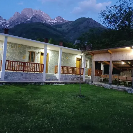 Buni Shqipes Ferienhaus *