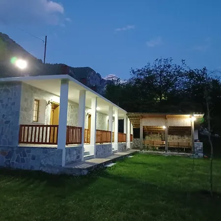 Ferienhaus Buni Shqipes Theth