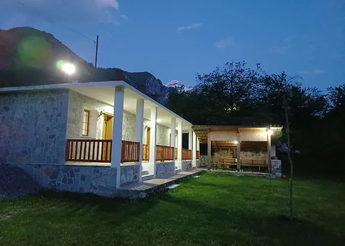 Holiday home Buni Shqipes Theth